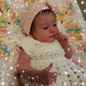 Meet your Posher, Crystal